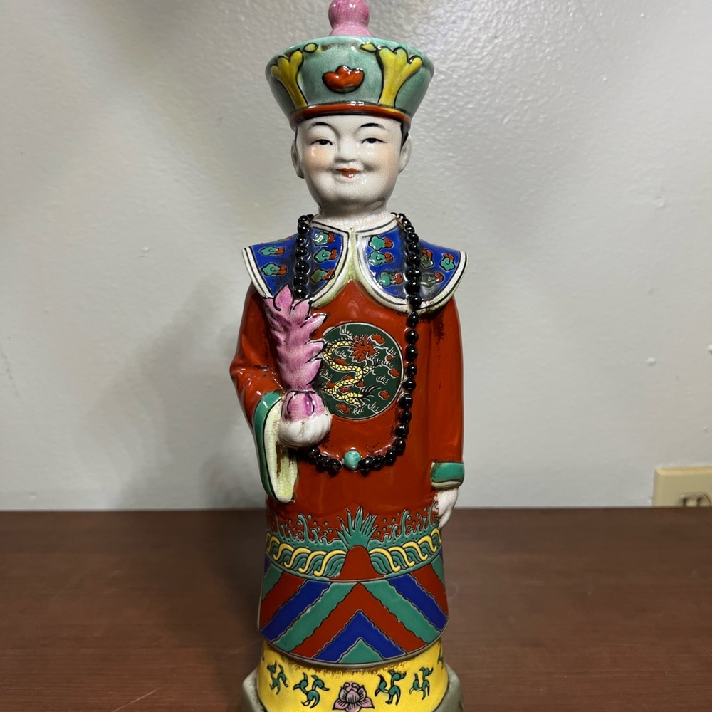 Vintage Chinese Qing Dynasty Emperor Qianlong - Hand-painted Porcelain Statue